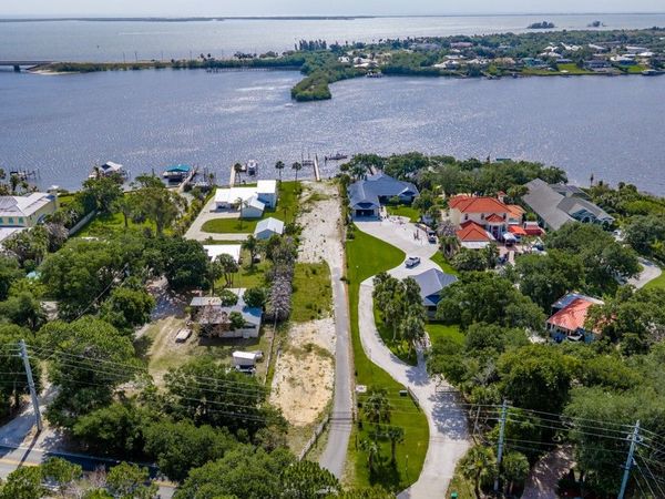 9680 Riverview Drive, Micco, FL 32976