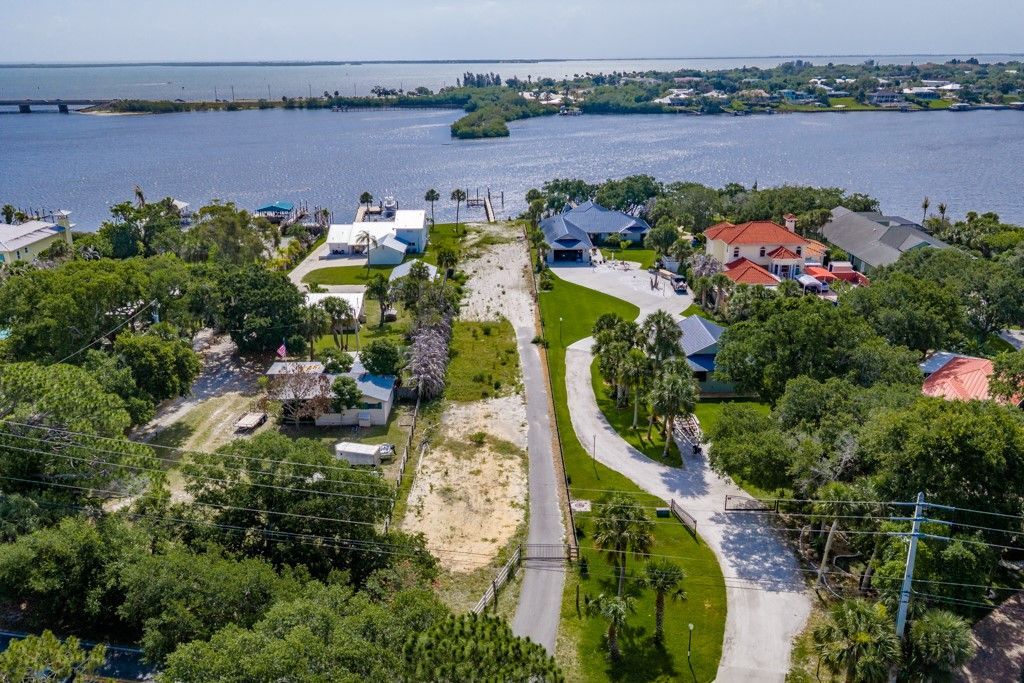 9680 Riverview Drive, Micco, FL 32976 Photo