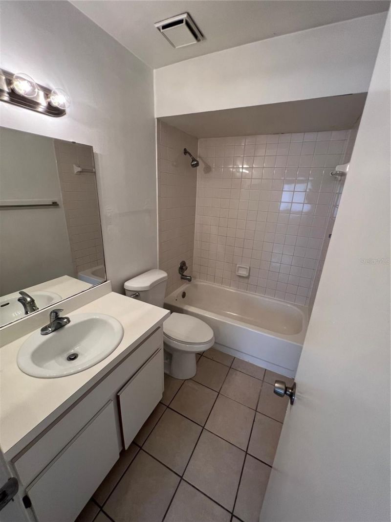 5226 Via Hacienda Circle, Unit A313, Orlando, FL 32839 Photo