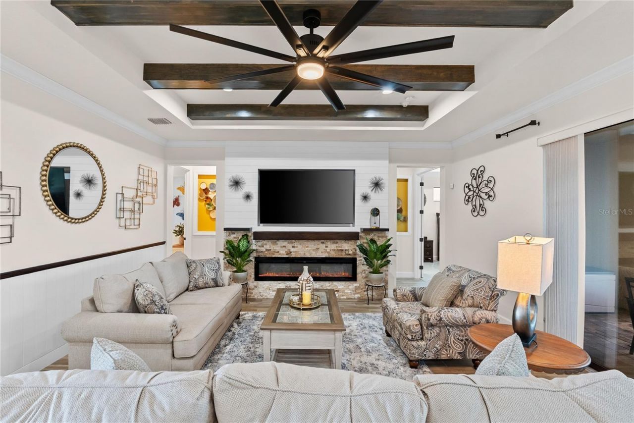 5219 Lake Venice Drive, Wimauma, FL 33598 Photo