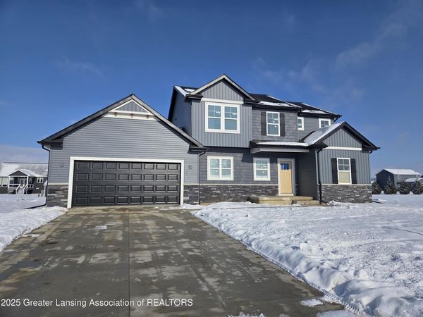 2320 Secretariat Lane, St. Johns, MI 48879