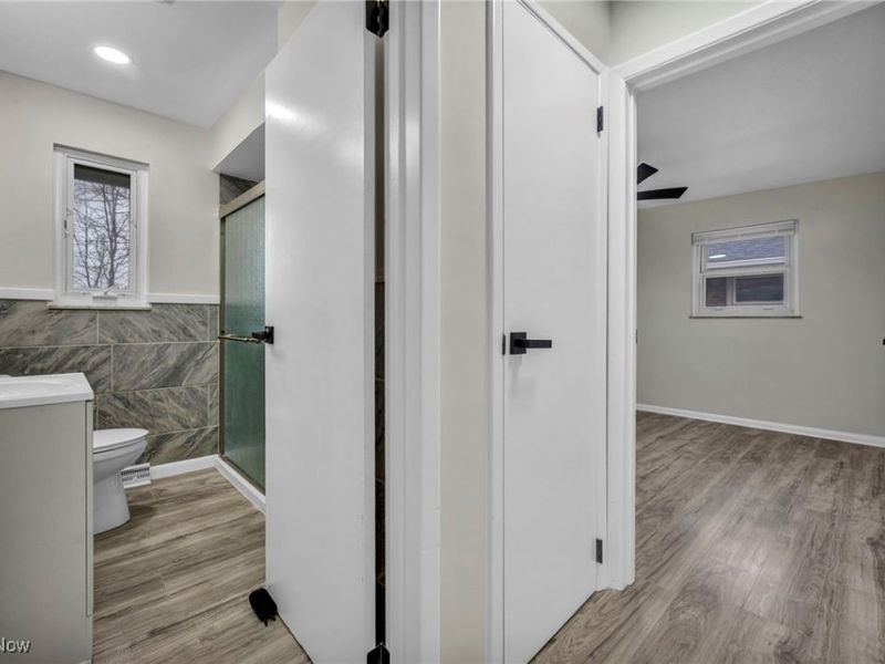 16706 Myrtle Avenue, Cleveland, OH 44128 Photo 12