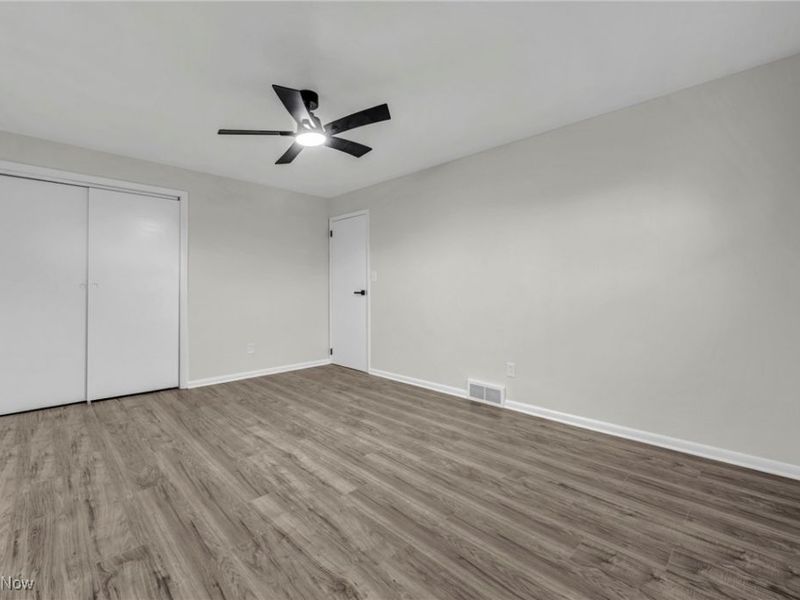 16706 Myrtle Avenue, Cleveland, OH 44128 Photo 18