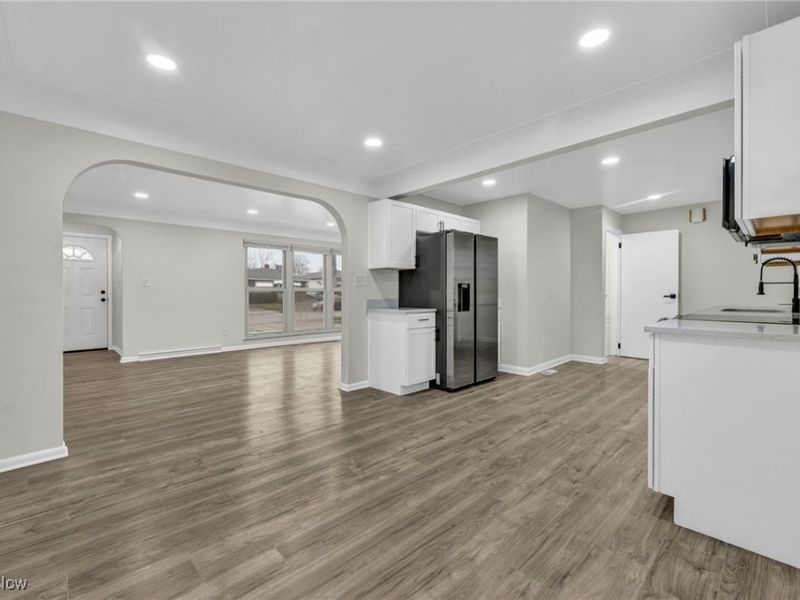 16706 Myrtle Avenue, Cleveland, OH 44128 Photo 8