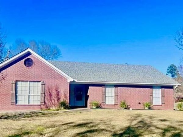 701 Honeysuckle Hills Court, Redfield, AR 72132