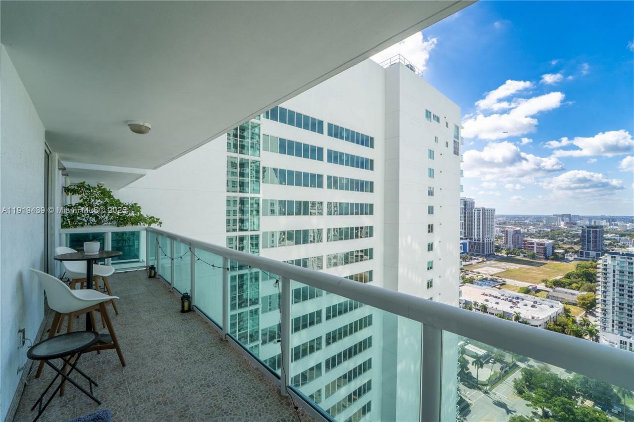 1800 N Bayshore Dr, Unit 3304, Miami, FL 33132 Photo