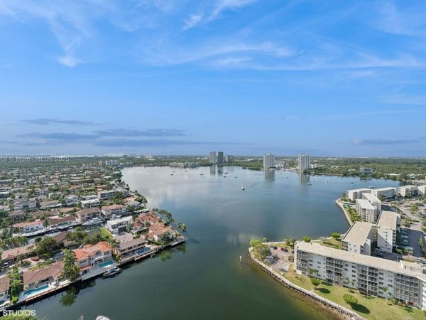 1000 W Island Blvd, Unit 2911, Aventura, FL 33160