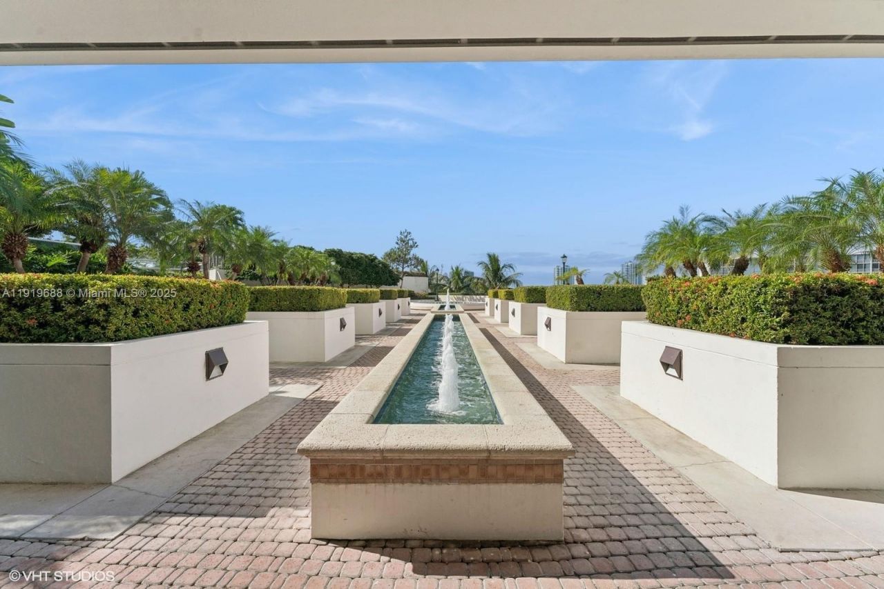 1000 W Island Blvd, Unit 2911, Aventura, FL 33160 Photo