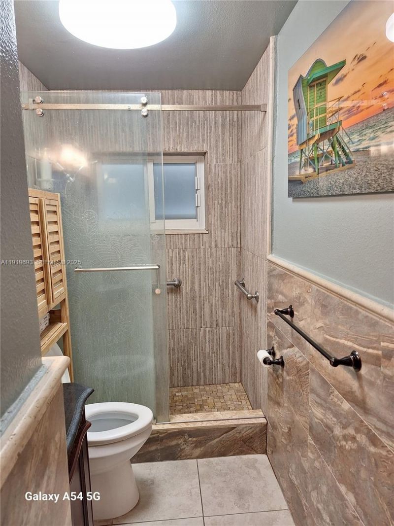 5803 NW 86th Ter, Tamarac, FL 33321 Photo