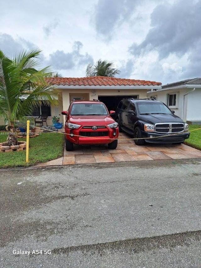 5803 NW 86th Ter, Tamarac, FL 33321 Photo
