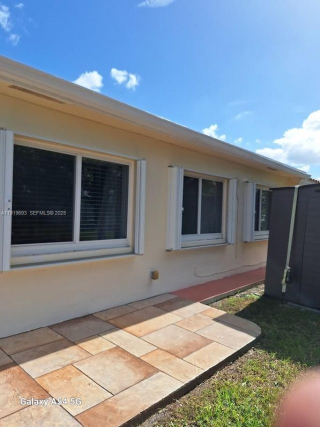 5803 NW 86th Ter, Tamarac, FL 33321 Photo