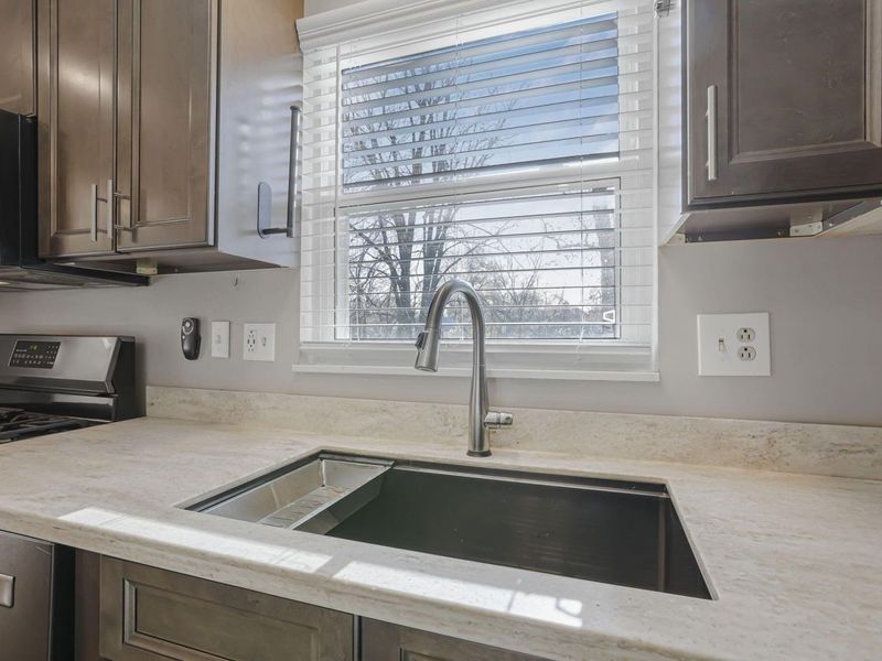 1635 Tendril Court, Columbus, OH 43229 Photo 14