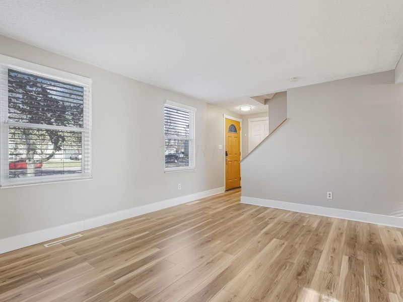 1635 Tendril Court, Columbus, OH 43229 Photo 5