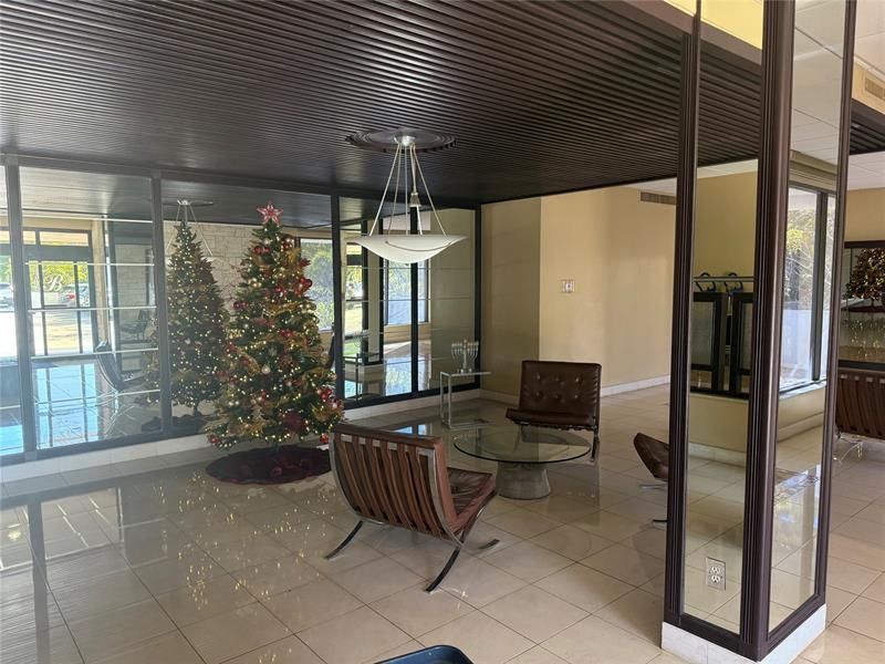 3375 N Country Club Drive, Unit 1005, Miami, FL 33180 Photo