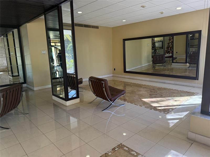 3375 N Country Club Drive, Unit 1005, Miami, FL 33180 Photo