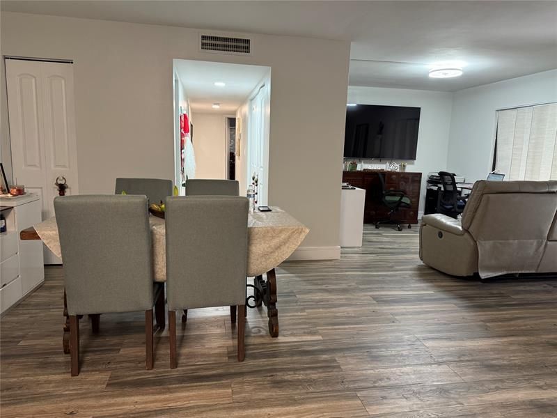 10905 W Clairmont Circle, Unit 10905, Fort Lauderdale, FL 33321 Photo