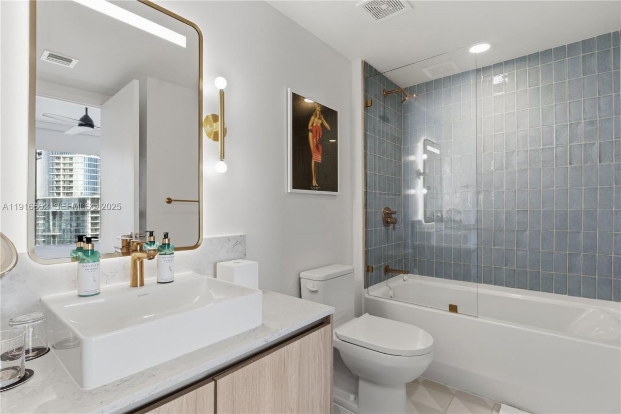 159 NE 6th St, Unit 4713, Miami, FL 33132 Photo