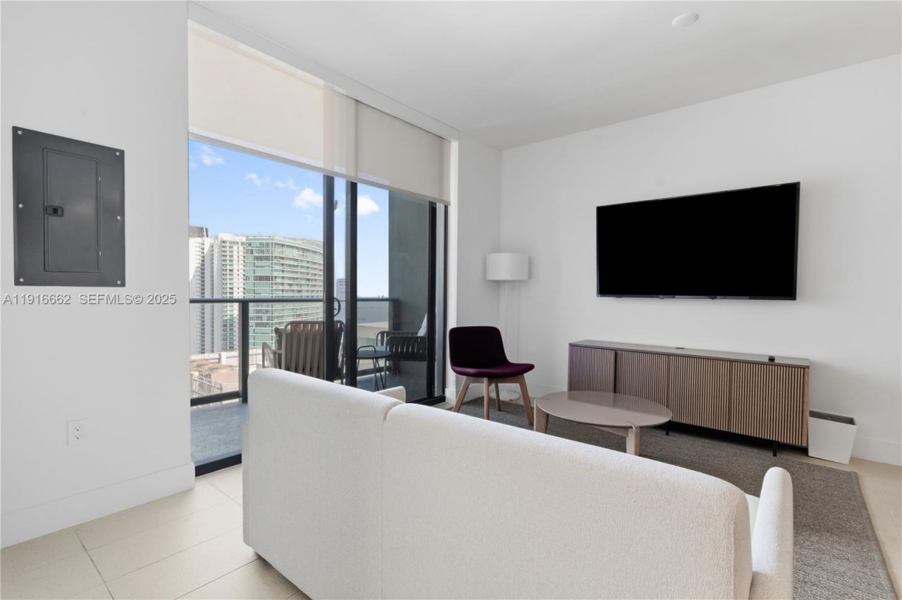 159 NE 6th St, Unit 4713, Miami, FL 33132 Photo