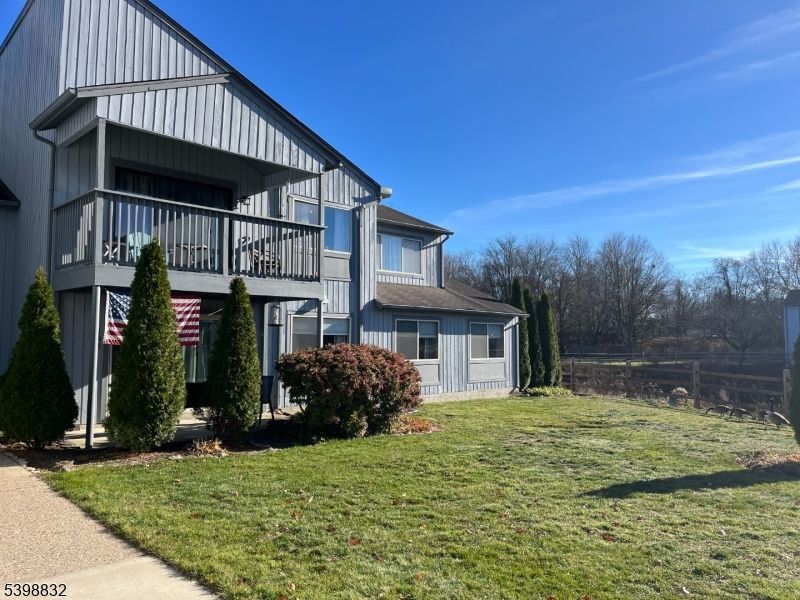 198 Drake Lane, Roxbury, NJ 07852 Main Photo