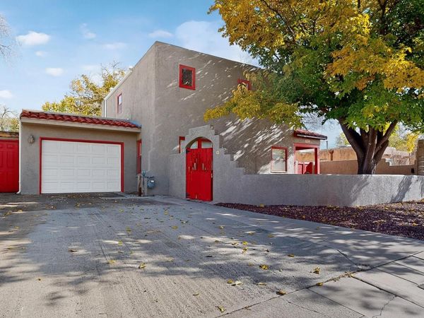 3503 Berkeley Place NE, Albuquerque, NM 87106