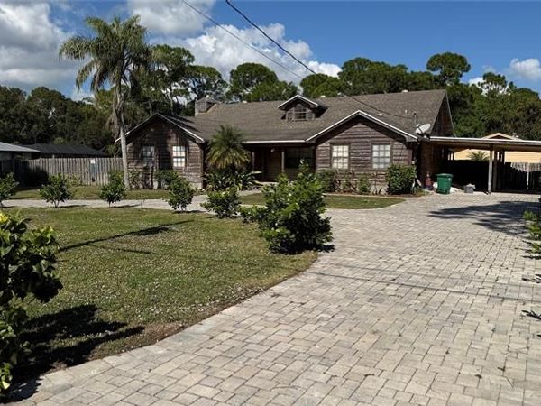 354 Baysinger Ave, Fort Pierce, FL 34982