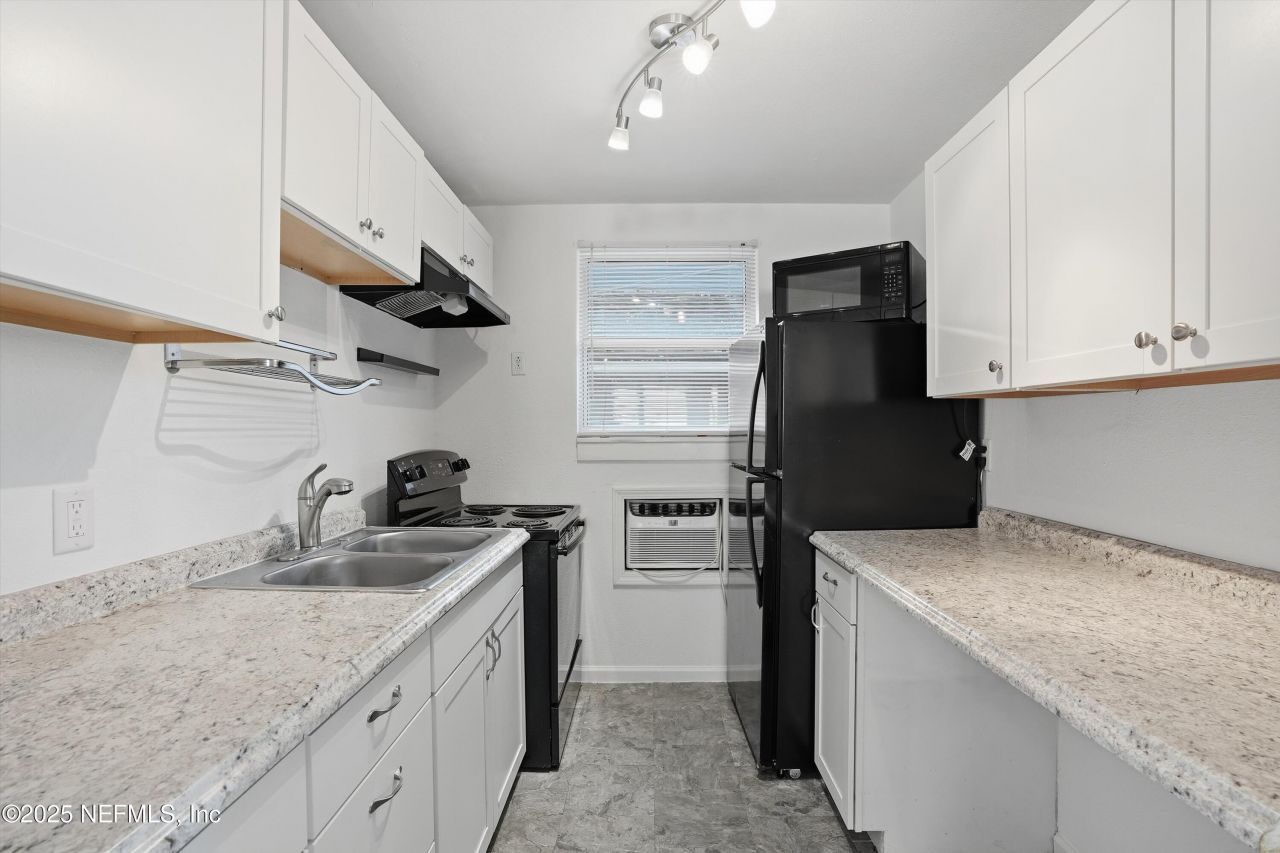 911 Phillips Street, Jacksonville, FL 32207 Photo