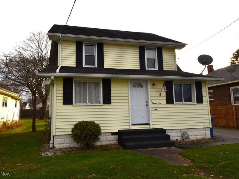 21 Katherine Street, Struthers, OH 44471 Photo 1