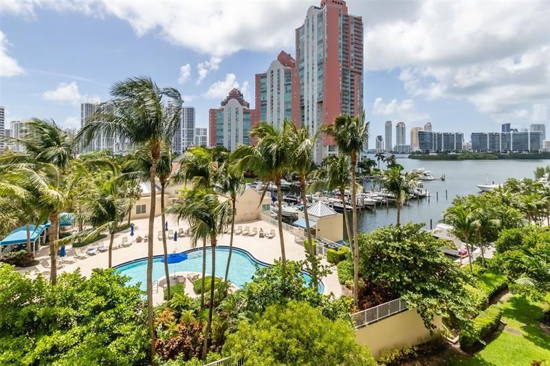 3340 NE 190th Street, Unit 602, Aventura, FL 33180 Photo