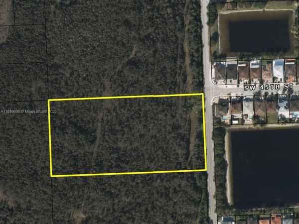 SW 167th Ave & SW 45th St, Miami, FL 33185