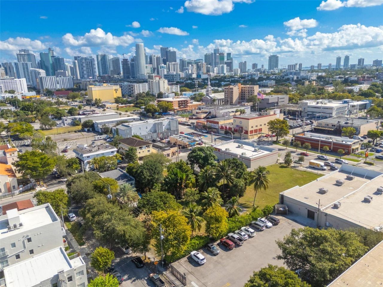 1025 W Flagler St, Miami, FL 33130 Photo