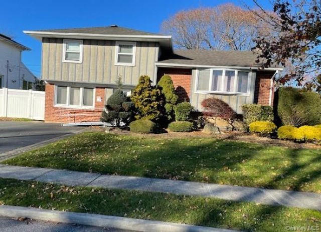 11 Fordham Drive, Plainview, NY 11803 Main Photo