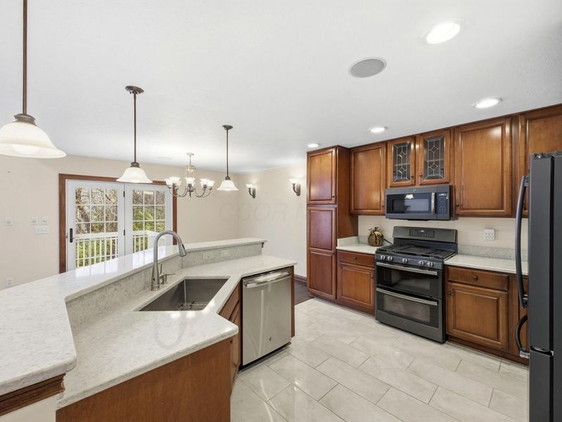 355 Nature Trail, Westerville, OH 43082 Photo 13