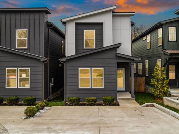 2118B Burns St, Nashville, TN 37216