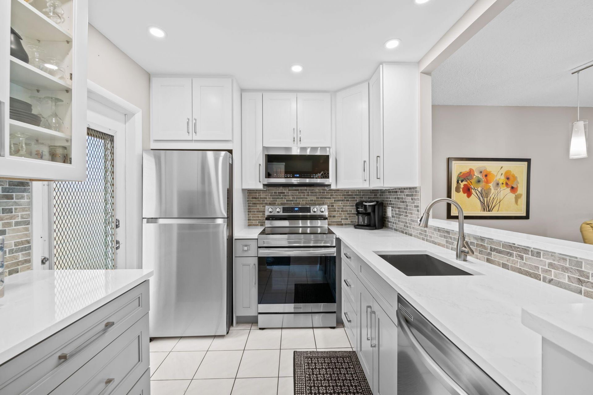 4331 NW 16th Street, Unit 202, Lauderhill, FL 33313 Photo