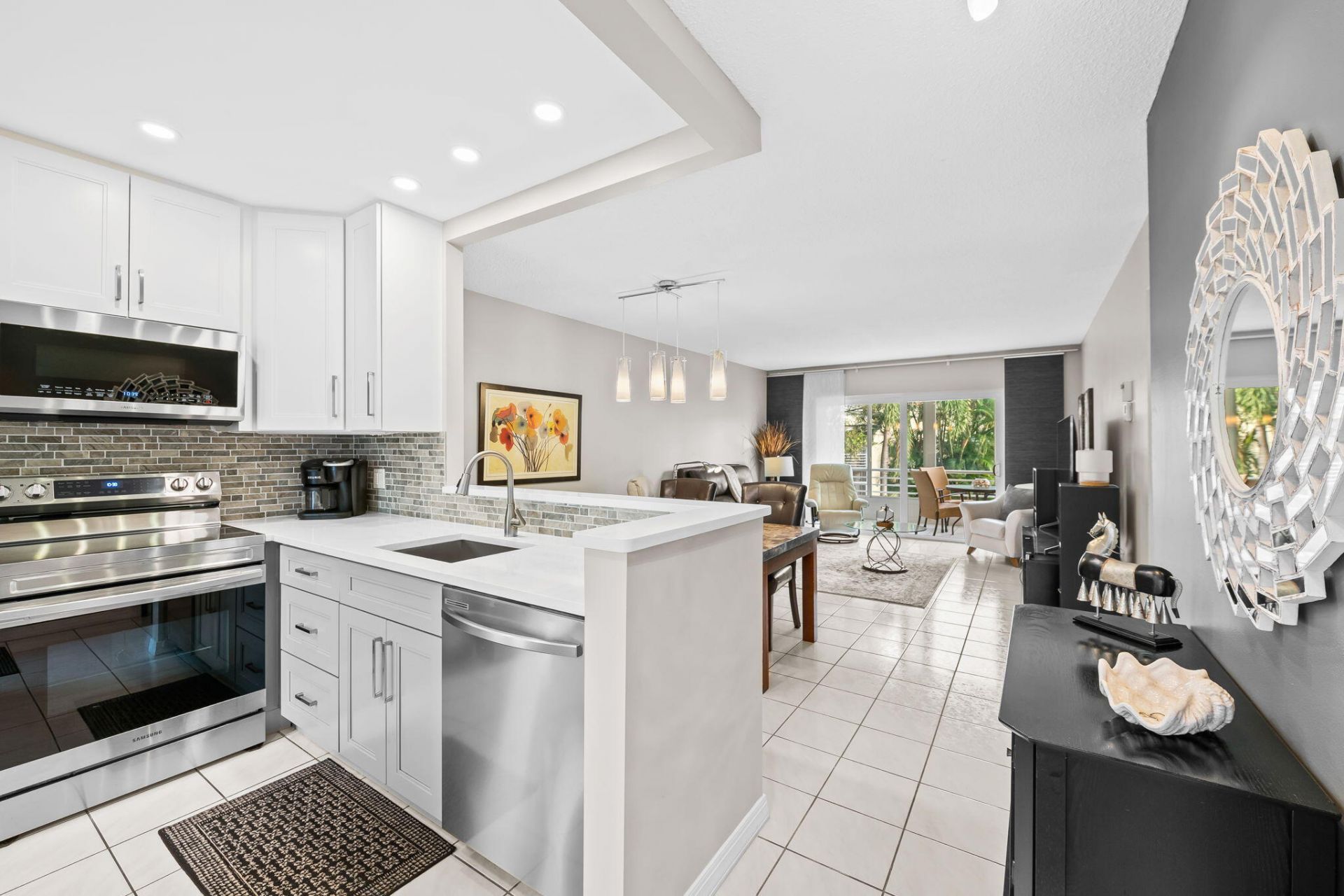 4331 NW 16th Street, Unit 202, Lauderhill, FL 33313 Photo