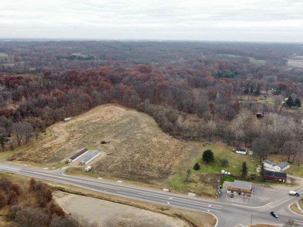 4630 W US Highway 12, Buchanan, MI 49107