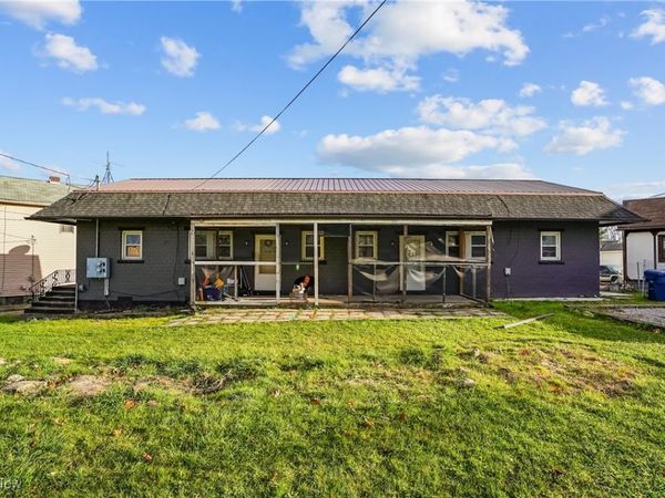 1017 Broadway Street, Masury, OH 44438