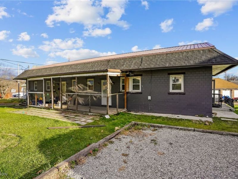 1017 Broadway Street, Masury, OH 44438 Photo 2