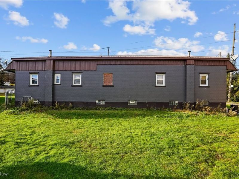 1017 Broadway Street, Masury, OH 44438 Photo 5