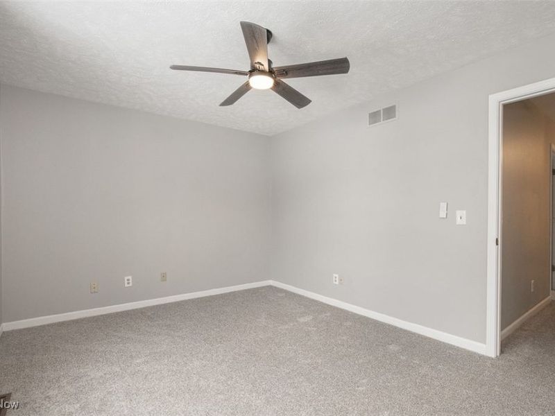 10203 Kennedy Avenue, Cleveland, OH 44104 Photo 16