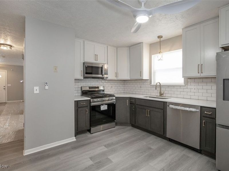 10203 Kennedy Avenue, Cleveland, OH 44104 Photo 18