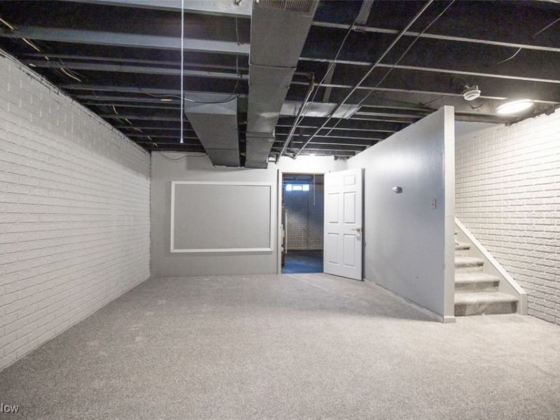 10203 Kennedy Avenue, Cleveland, OH 44104 Photo 24