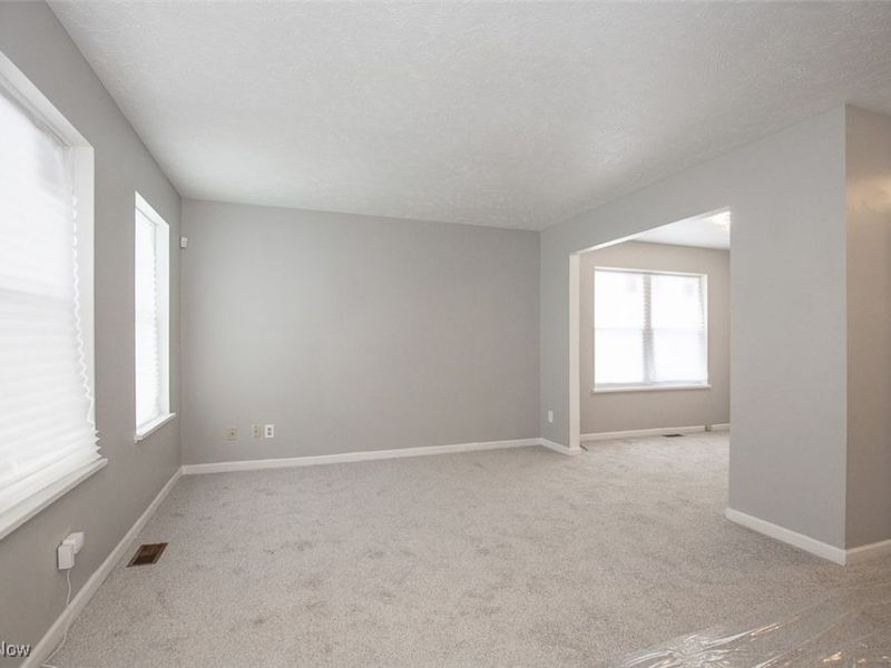 10203 Kennedy Avenue, Cleveland, OH 44104 Photo 5