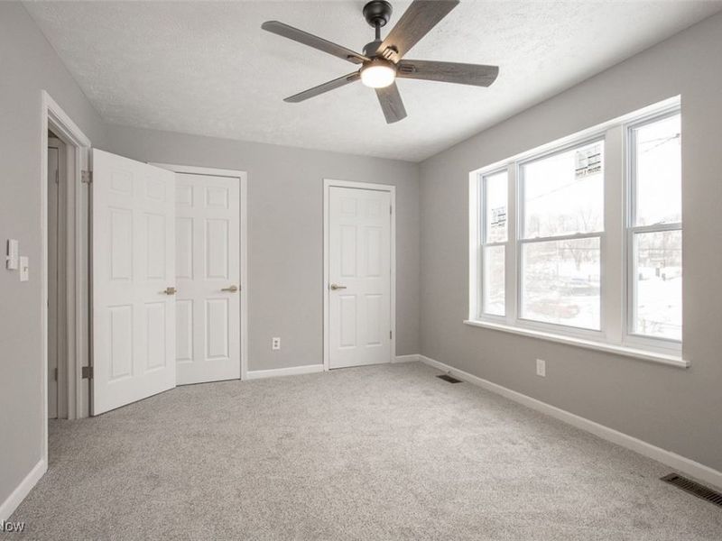 10203 Kennedy Avenue, Cleveland, OH 44104 Photo 9