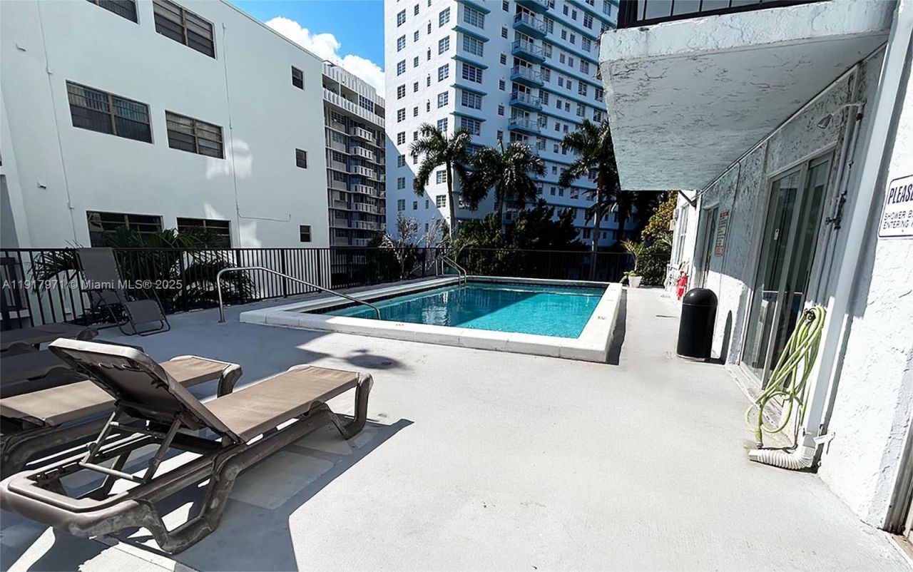 899 West Ave, Unit 3M, Miami Beach, FL 33139 Photo