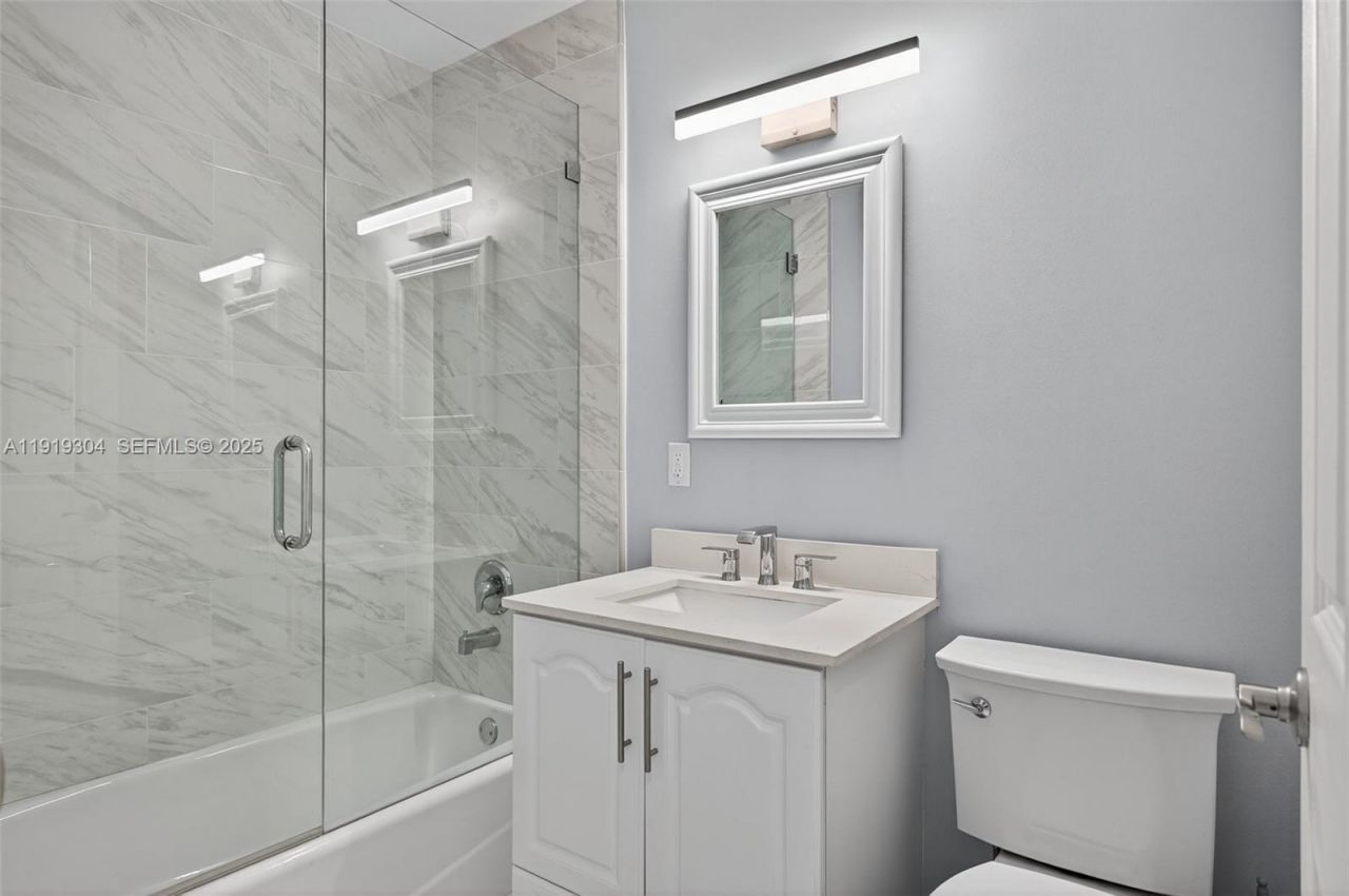 6255 SW 62nd Ct, South Miami, FL 33143 Photo