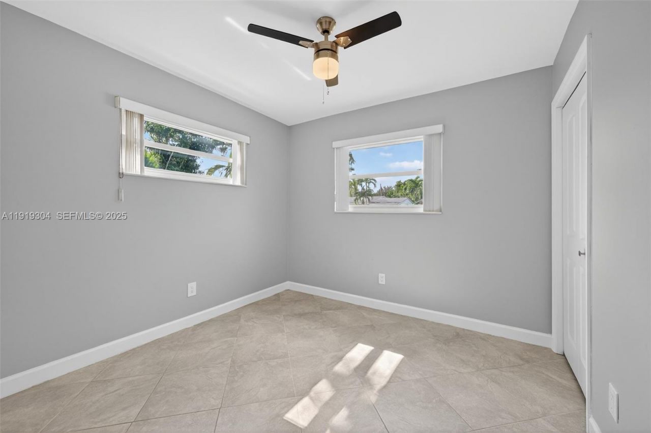 6255 SW 62nd Ct, South Miami, FL 33143 Photo