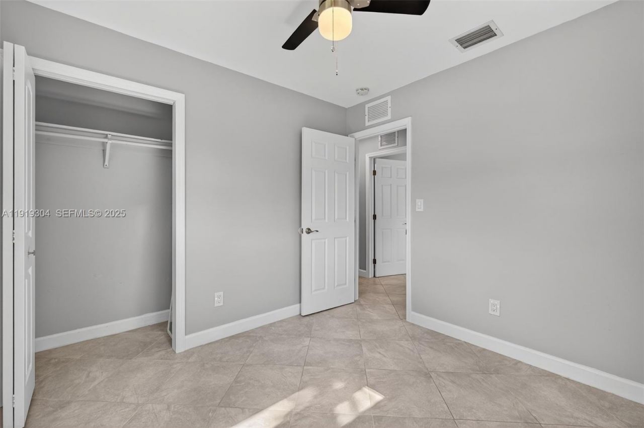 6255 SW 62nd Ct, South Miami, FL 33143 Photo