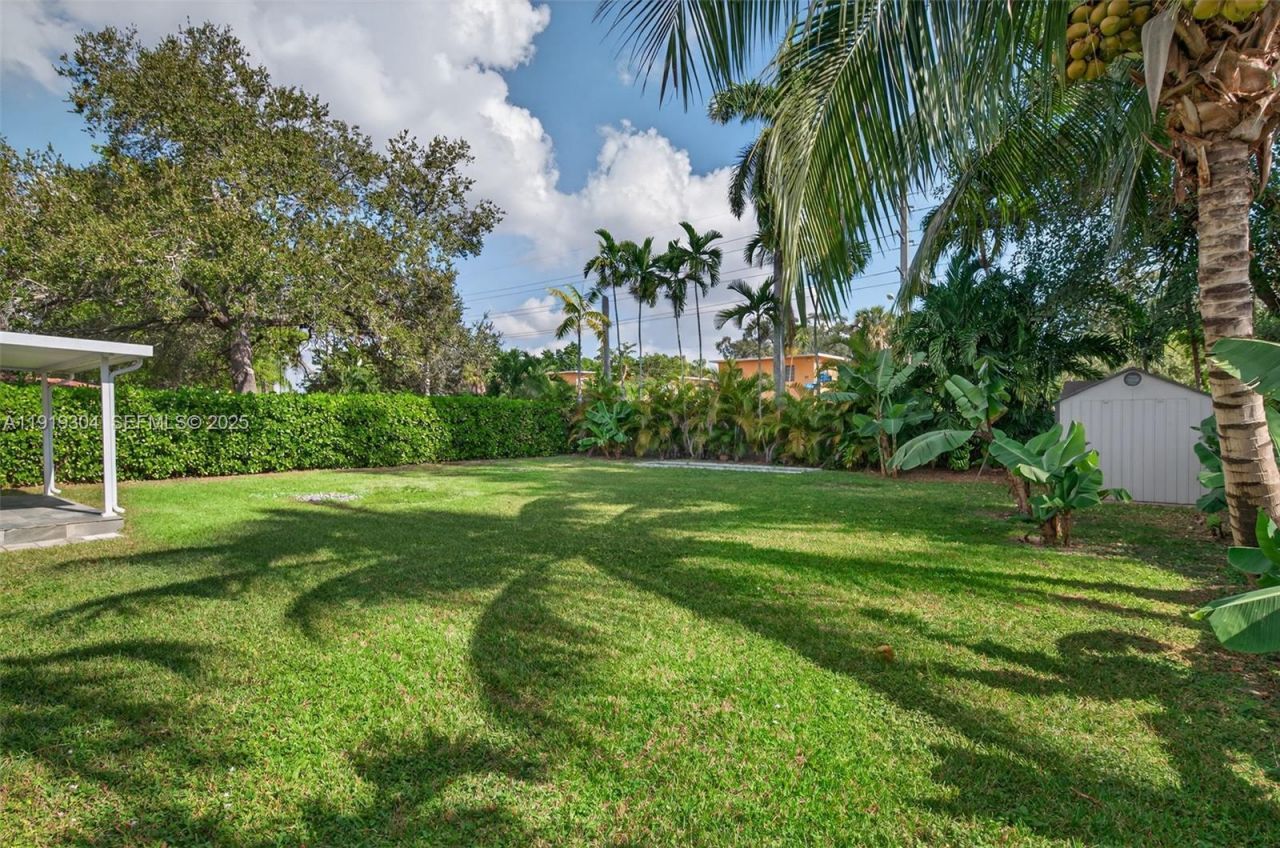 6255 SW 62nd Ct, South Miami, FL 33143 Photo