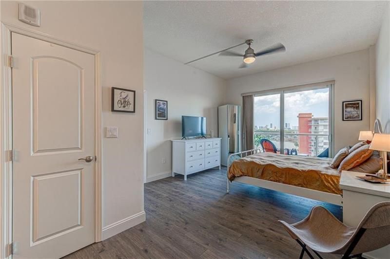 1301 NE Miami Gardens Drive, Unit 1721w, Miami, FL 33179 Photo